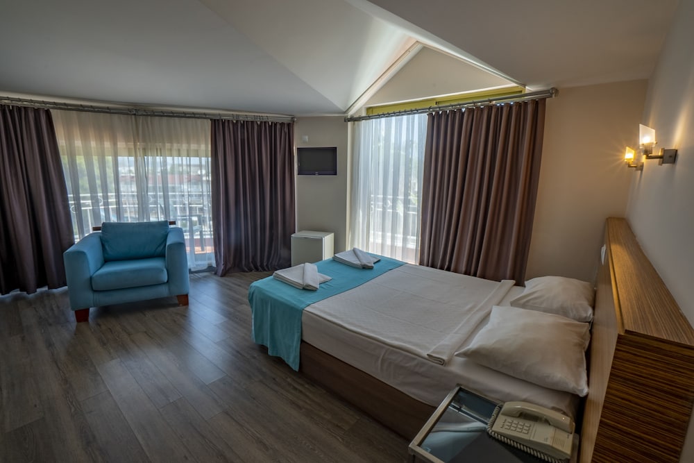 Tu Casa Gelidonya Hotel