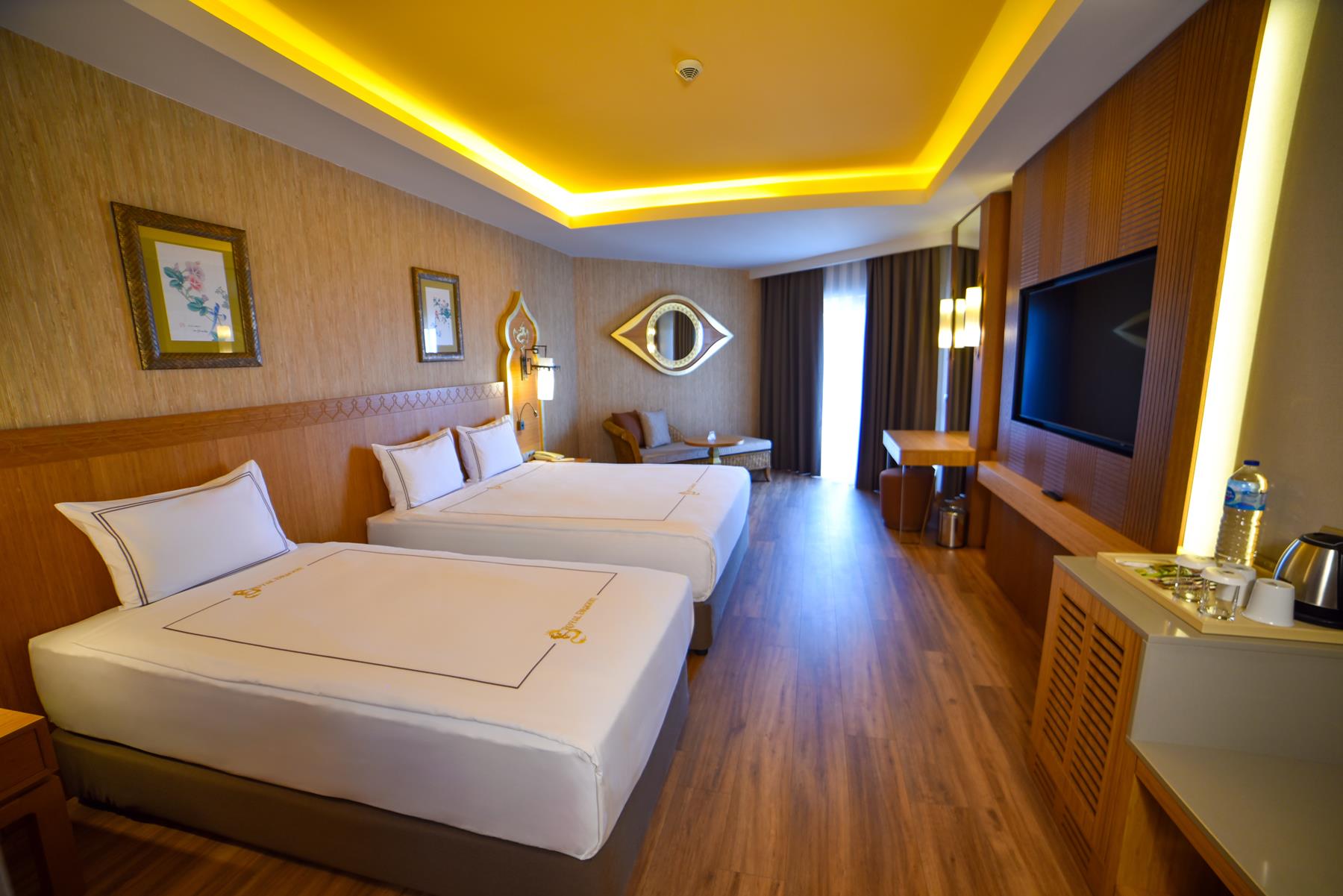 Royal Dragon Hotel - Görsel 4