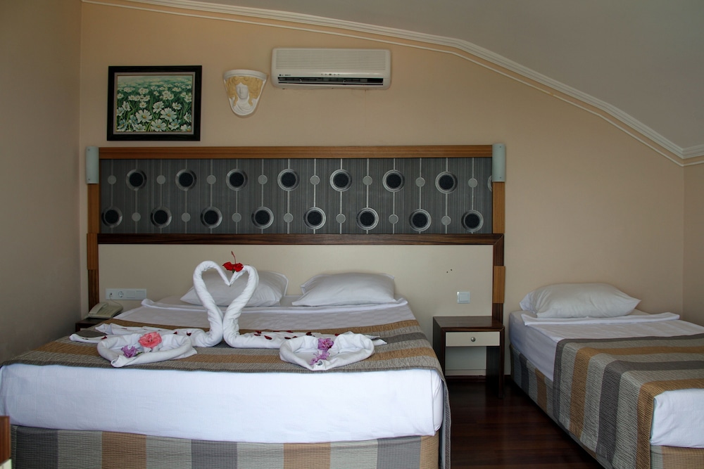 Lims Bona Dea Beach Hotel - Görsel 4