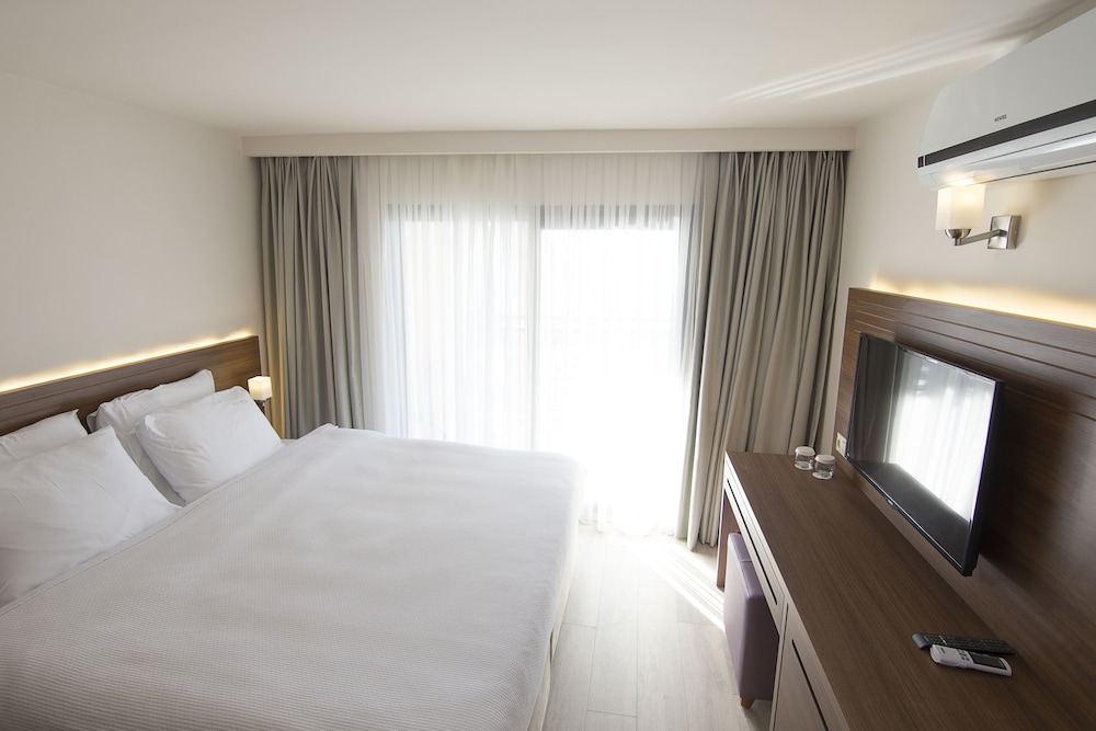 Neopol Hotel Deluxe - Görsel 4