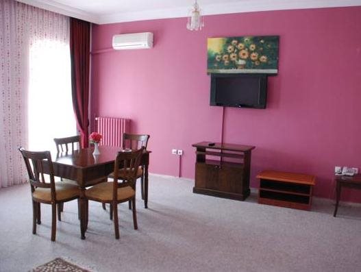 The Apple Palace - Görsel 3