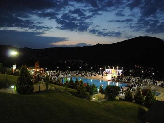 The Apple Palace - Diğer görseller