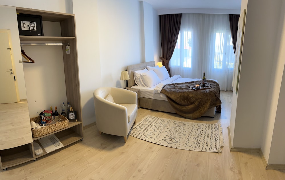 B. Equine Range Hotel - Diğer görseller