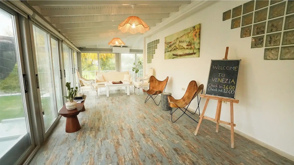 Venezia Alacati Otel - Görsel 2