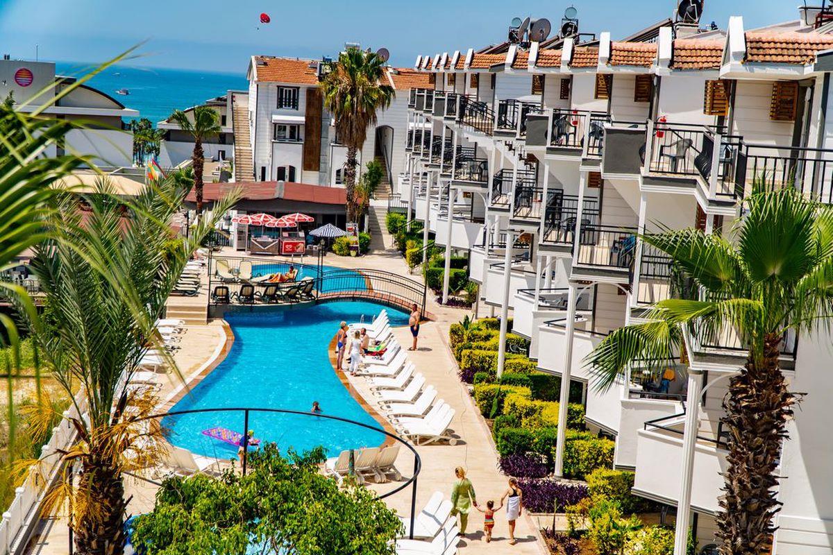 Joker Side Hill Hotel