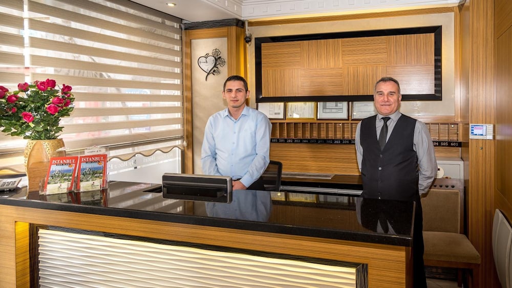 My Rose Hotel - Görsel 2