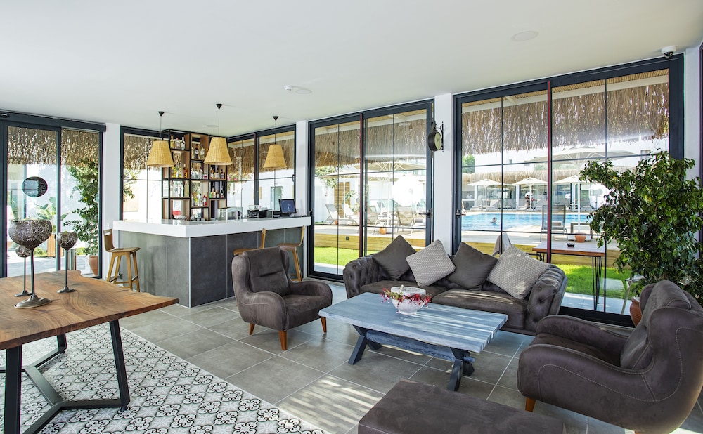 Yalipark Beach Hotel - Görsel 4