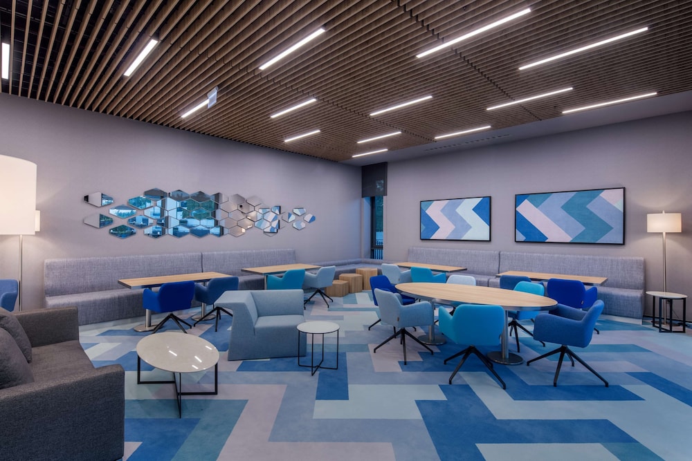 Hampton by Hilton Istanbul Zeytinburnu - Görsel 3