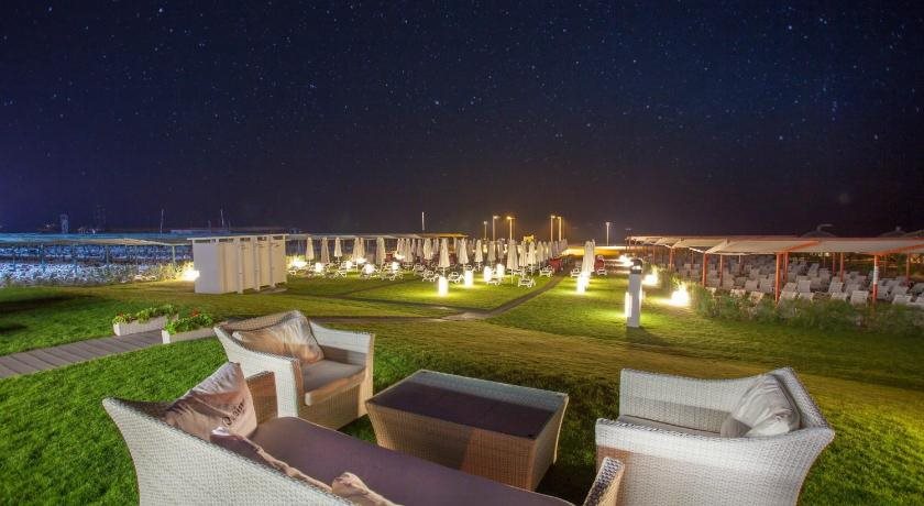 Happy Family Apart - Diğer görseller