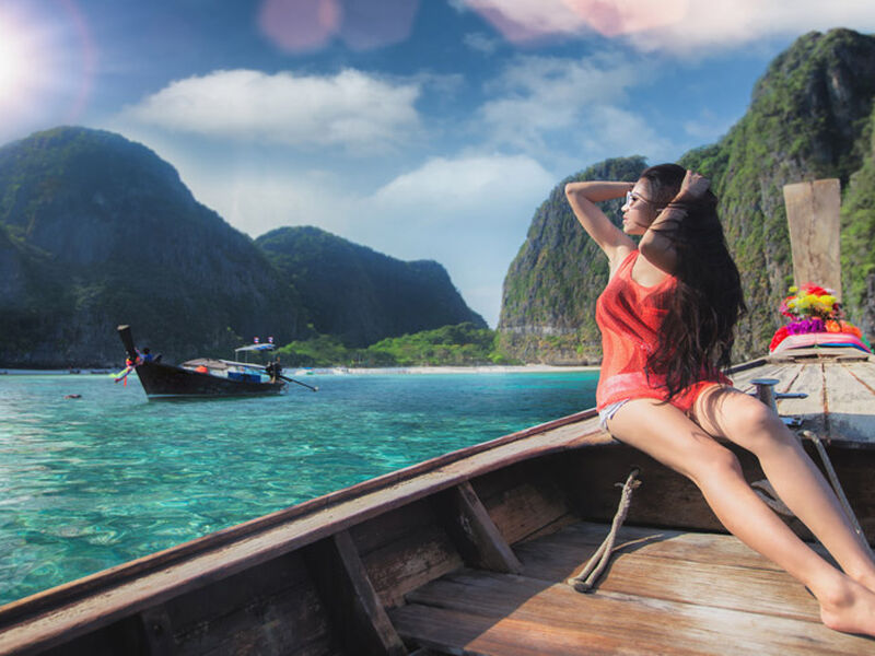 Bangkok Phuket Serüveni turu Qatar Havayolları ile 6 Gece Öğlen Uçuşu (BKK-HKT) 2026 Dönemi 1