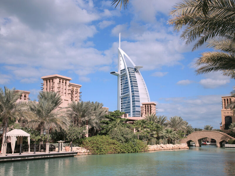 BİR DUBAİ MASALI TURU DUBAİ ŞEHİR TURU VE ABRA GEÇİŞİ DAHİL A Jet Havayolları  ile