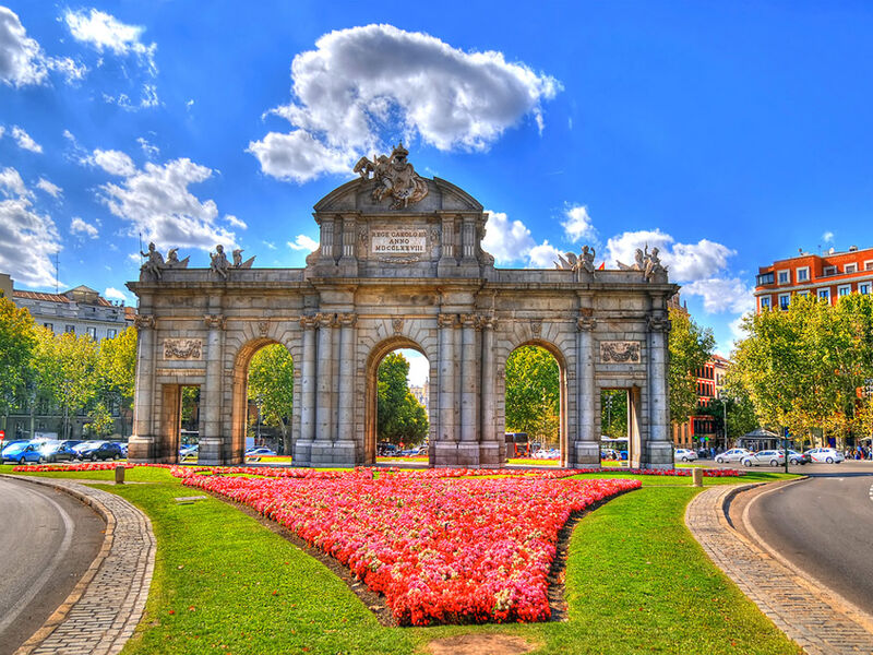 Görkemli İspanya ve Endülüs Şehirleri 7 Gece - THY ile 19 Mart (Ramazan Bayramı Özel) (MAD-BCN) AT1137